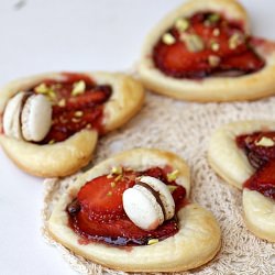 Nutella Strawberry Puff Pastry Hear