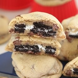 Oreo Stuffed Chocolate Chip Cookie