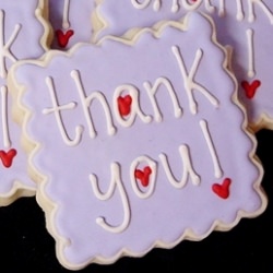 How to Pipe Letters on Cookies