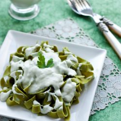 Green Pasta w/ Cheese Sauce