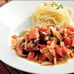 Beef with Veggies & Yoghurt Sauce