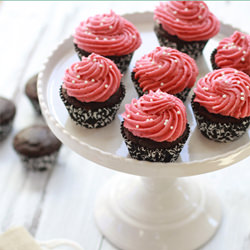Chocolate Cupcakes with Rasberry