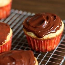 Banana Bread Cupcakes with Ganache