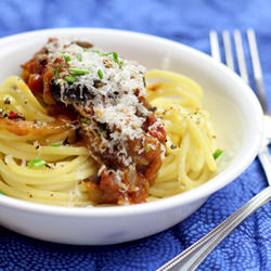 Spaghetti in Spicy Tomato Sauce