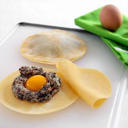 Uovo da Raviolo with Truffle Butter