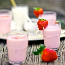 Strawberry Lassi