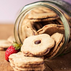 Strawberry Linzer Cookies