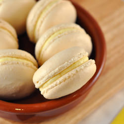 Marmalade Cream Macaron