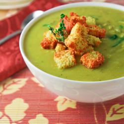 Creamy White Bean and Pesto Soup