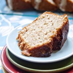 Banana and Oatmeal Cake
