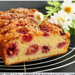 Semolina & Raspberry Cake