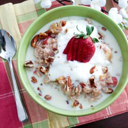 Oatmeal with a Tropical Twist