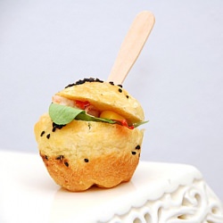 Brioche Muffins Filled with Turkey