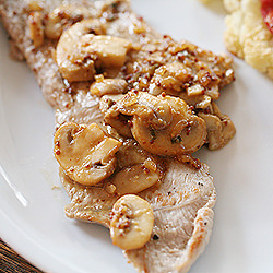 Veal Paillards with Mushroom Sauce