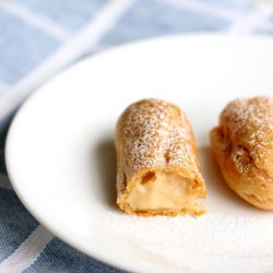 Dulce de Leche Eclairs