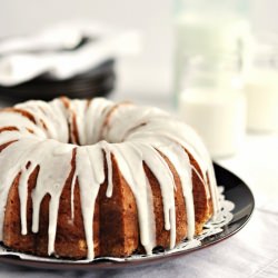 Vanilla Bean Bundt Cake & Glaze