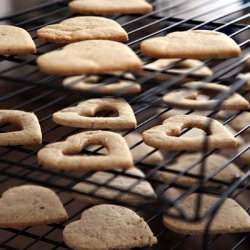Pecan Linzer Cookie Hearts