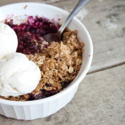 Berry Oat Crumble