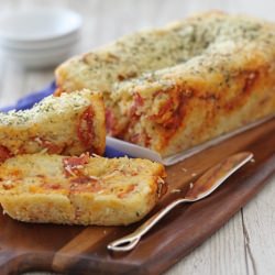 Cheesy Pepperoni Pizza Bread
