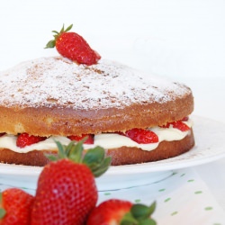 Stawberry Mascarpone Cake