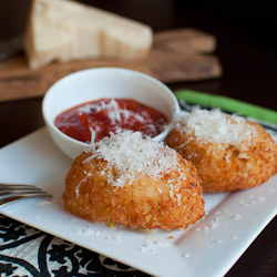 Arancini {Risotto Balls}
