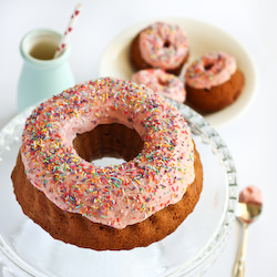 Strawberry ‘Doughnut’ Cake