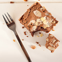 Almond Brownies with Amaretto