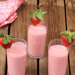 Strawberry Lassi