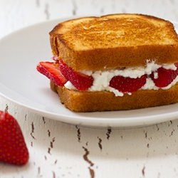Poundcake Sandwich