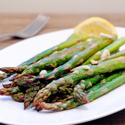 Garlic Lemon Roasted Asparagus