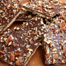 Chocolate Toffee Matzo Crack