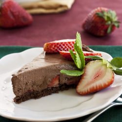 Strawberry-Chocolate Mousse Pie