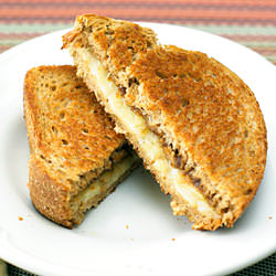 Apple Rosemary Grilled Cheese