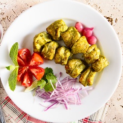 Chicken Tikka Hara Bhara