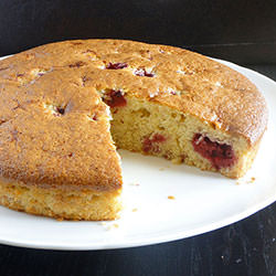 Banana & Raspberry Cake
