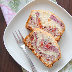 Pound Cake with Strawberries