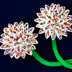 “Mum” Flower Cupcakes