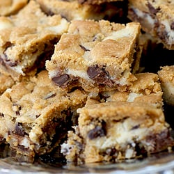 Cheesecake Cookie Bars
