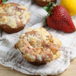 Strawberry Cheesecake Muffins