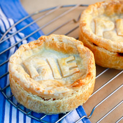 Beef Red Wine & Mushroom Pie