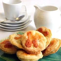 Bacon Cheddar Cheese Apple Mini Pie