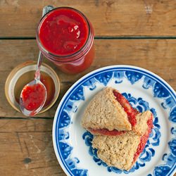 Strawberry Rhubarb Scones