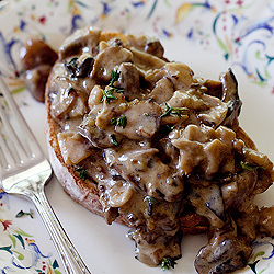 Mushrooms in Cream on Toast