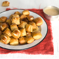 Pretzel Bites w/ Honey Mustard