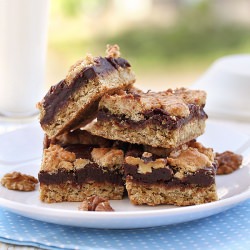Oatmeal Fudge Bars
