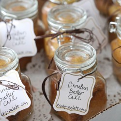Cinna-Bun Butter Cakes