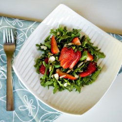 Rocket and Strawberry Vegan Salad