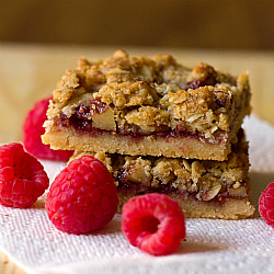 Raspberry Streusel Bars