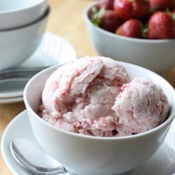 Garden Strawberry Ice Cream
