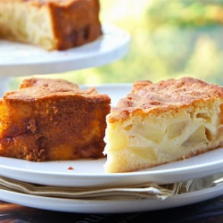 Marie-Helene’s Apple Cake